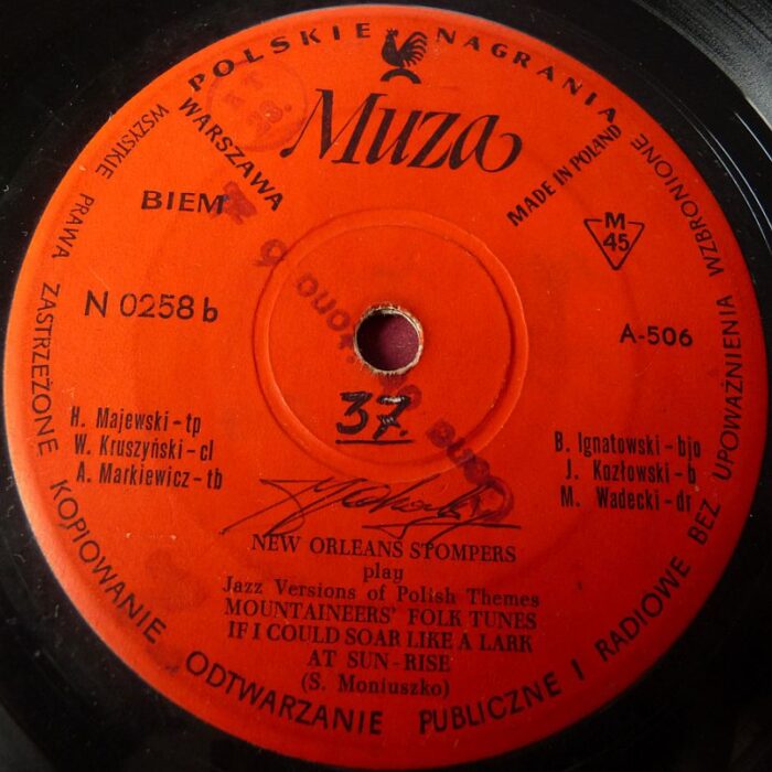 https://www.discogs.com/release/3871267-New-Orleans-Stompers-The-Old-Man-A-Little-Bird-Flew-By-Mountaineers-Folk-Tunes-If-I-Could-Soar-Like-