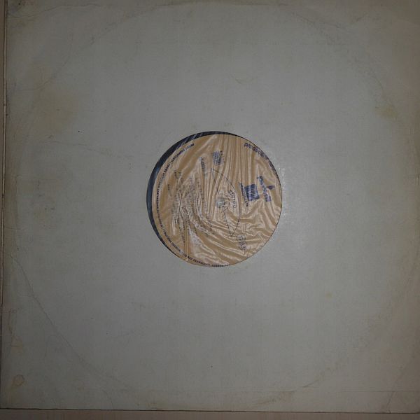https://www.discogs.com/release/6799309-Laboratorium-No-8
