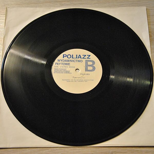 https://www.discogs.com/release/3731844-Miles-Davis-Septet-Live-In-Poland-1983