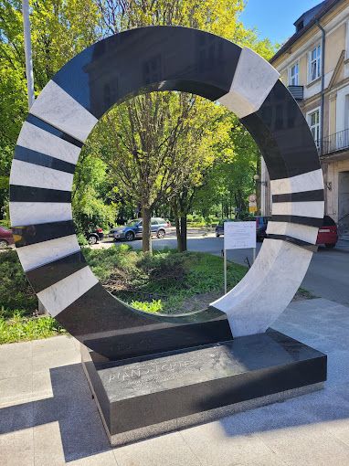 https://ckis.kalisz.pl/rzezba-piano-forte-upamietni-historie-50-lat-jazzu-w-kaliszu/