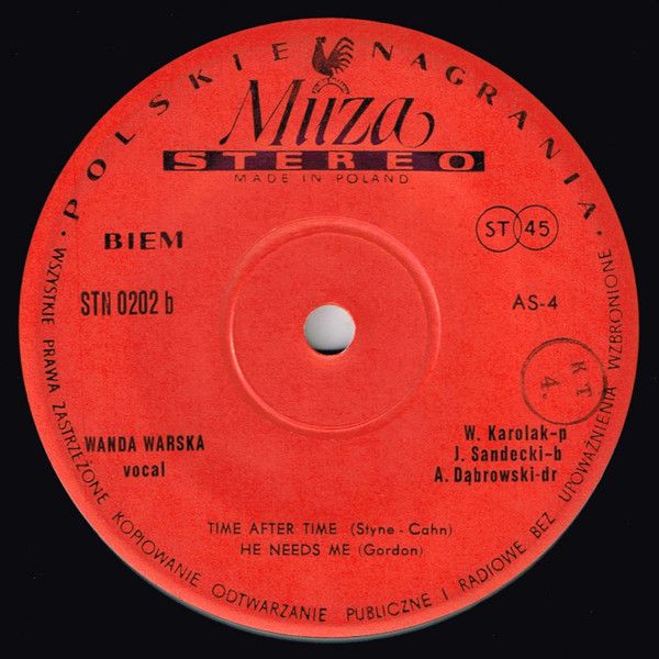 https://www.discogs.com/release/13679913-Wanda-Warska-Sings-Standards