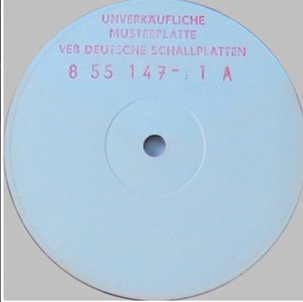 https://www.discogs.com/release/26887178-Wanda-Warska-Kurylewicz-Nahorny-Quintett-Jazz-Aus-Warschau
