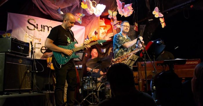 https://muzyczny-krakow.eu/summer-jazz-festiwal-2021-friends-piwnica-pod-baranami/