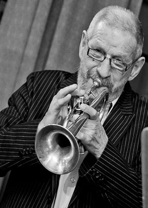 http://jazzforum.com.pl/main/artykul/andrzej-marchewka