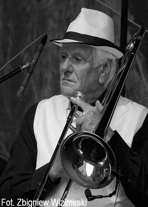 http://jazzforum.com.pl/main/news/zmar-mariusz-wnuk