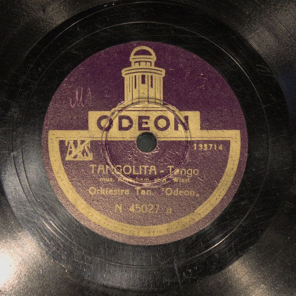 https://www.discogs.com/release/20955919-Orkiestra-Taneczna-Odeon-Tangolita-Taki-Mi%C5%82y